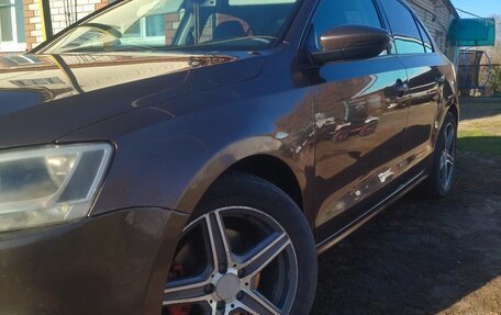 Volkswagen Jetta VII, 2011 год, 750 000 рублей, 14 фотография