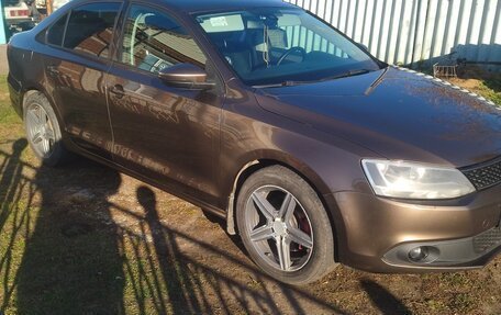 Volkswagen Jetta VII, 2011 год, 750 000 рублей, 10 фотография