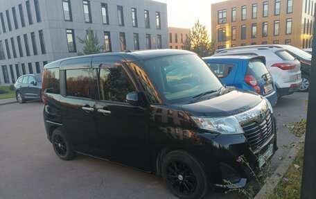 Toyota Roomy I, 2018 год, 900 000 рублей, 1 фотография