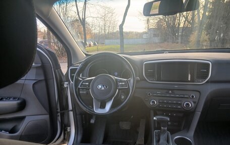 KIA Sportage IV рестайлинг, 2019 год, 2 050 000 рублей, 6 фотография
