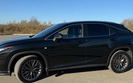 Lexus RX IV рестайлинг, 2019 год, 3 800 000 рублей, 2 фотография