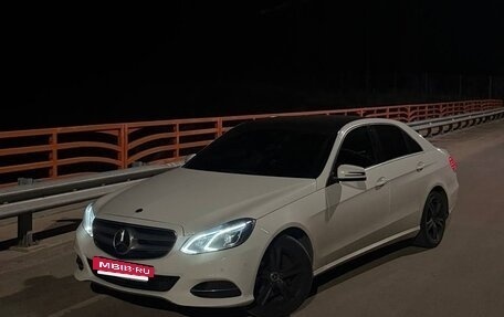 Mercedes-Benz E-Класс, 2013 год, 1 800 000 рублей, 2 фотография