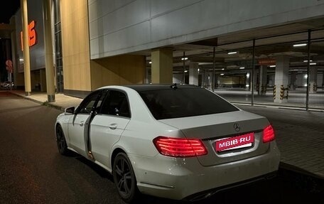 Mercedes-Benz E-Класс, 2013 год, 1 800 000 рублей, 3 фотография