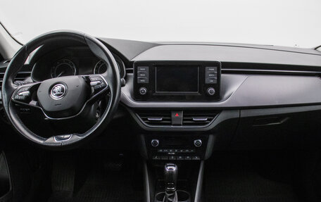 Skoda Rapid II, 2022 год, 1 750 000 рублей, 13 фотография