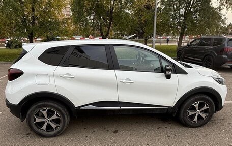 Renault Kaptur I рестайлинг, 2021 год, 1 700 000 рублей, 1 фотография