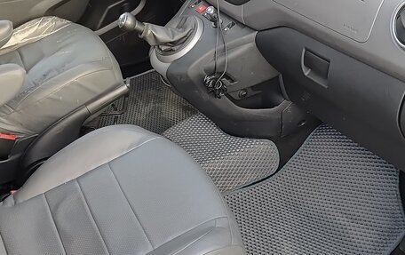 Peugeot Partner II рестайлинг 2, 2017 год, 965 000 рублей, 12 фотография