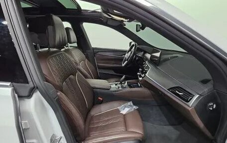 BMW 6 серия, 2022 год, 5 700 000 рублей, 13 фотография