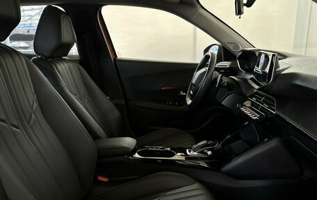 Peugeot 2008 II, 2023 год, 2 299 000 рублей, 13 фотография