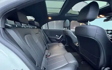 Mercedes-Benz A-Класс, 2022 год, 1 744 000 рублей, 11 фотография