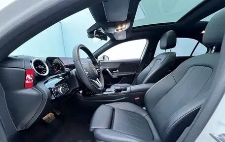 Mercedes-Benz A-Класс, 2022 год, 1 744 000 рублей, 6 фотография