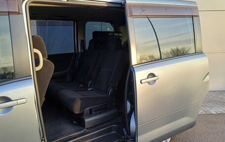 Nissan Serena III, 2009 год, 850 000 рублей, 12 фотография