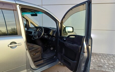 Nissan Serena III, 2009 год, 850 000 рублей, 9 фотография