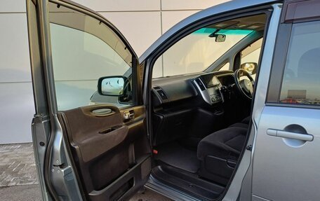 Nissan Serena III, 2009 год, 850 000 рублей, 14 фотография