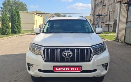 Toyota Land Cruiser Prado 150 рестайлинг, 2018 год, 3 900 000 рублей, 1 фотография