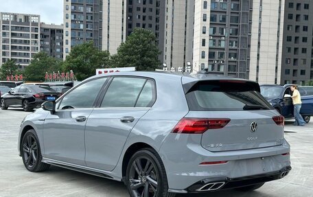 Volkswagen Golf VIII, 2023 год, 1 690 000 рублей, 4 фотография