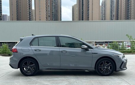 Volkswagen Golf VIII, 2023 год, 1 690 000 рублей, 6 фотография