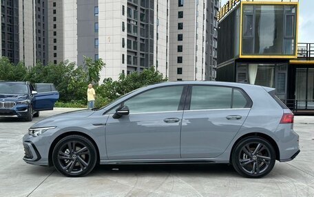 Volkswagen Golf VIII, 2023 год, 1 690 000 рублей, 7 фотография
