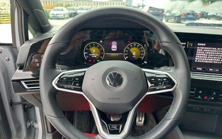 Volkswagen Golf VIII, 2023 год, 1 690 000 рублей, 16 фотография