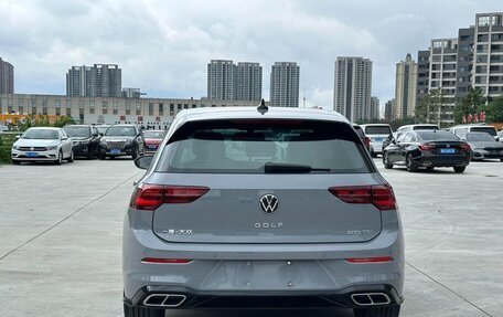 Volkswagen Golf VIII, 2023 год, 1 690 000 рублей, 8 фотография