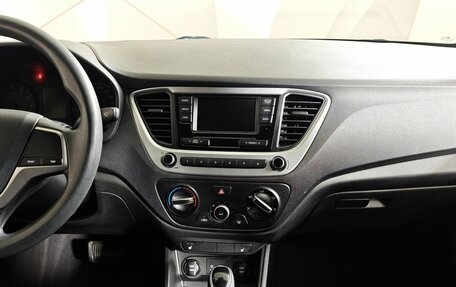Hyundai Solaris II рестайлинг, 2018 год, 1 035 000 рублей, 15 фотография