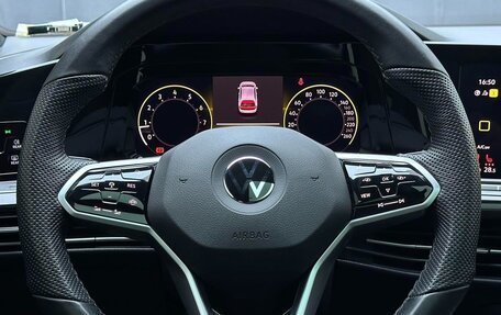 Volkswagen Golf VIII, 2022 год, 1 680 000 рублей, 12 фотография