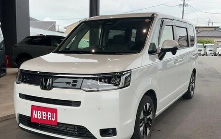 Honda Stepwgn, 2023 год, 2 250 700 рублей, 1 фотография