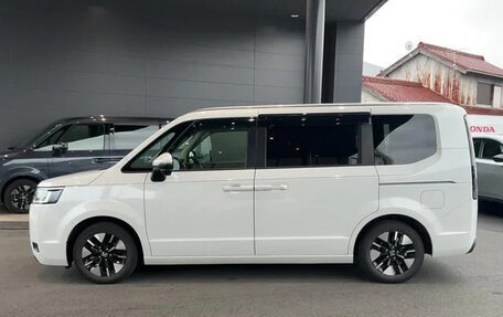 Honda Stepwgn, 2023 год, 2 250 700 рублей, 5 фотография