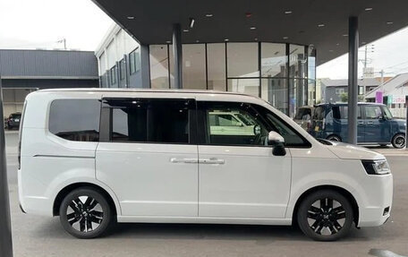 Honda Stepwgn, 2023 год, 2 250 700 рублей, 6 фотография