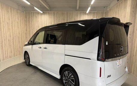Nissan Serena, 2023 год, 2 210 700 рублей, 4 фотография