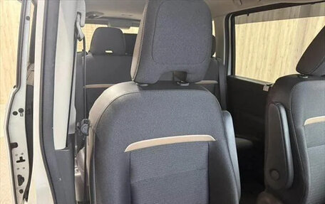 Nissan Serena, 2023 год, 2 210 700 рублей, 15 фотография