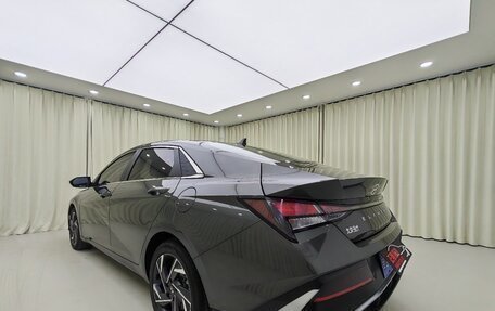 Hyundai Elantra, 2023 год, 1 500 000 рублей, 6 фотография