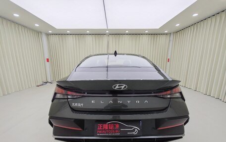Hyundai Elantra, 2023 год, 1 500 000 рублей, 5 фотография