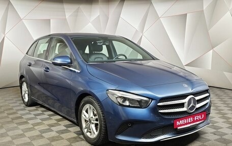 Mercedes-Benz B-Класс, 2019 год, 1 995 000 рублей, 3 фотография