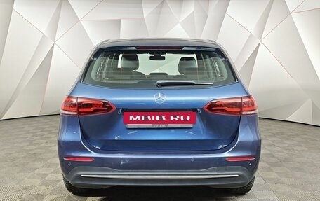 Mercedes-Benz B-Класс, 2019 год, 1 995 000 рублей, 8 фотография