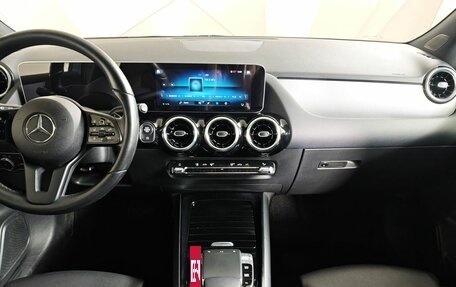 Mercedes-Benz B-Класс, 2019 год, 1 995 000 рублей, 15 фотография