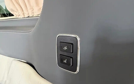 Mercedes-Benz V-Класс, 2022 год, 4 950 700 рублей, 9 фотография
