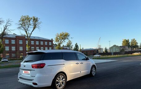 KIA Carnival III, 2020 год, 2 995 000 рублей, 7 фотография