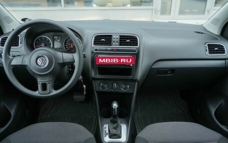 Volkswagen Polo VI (EU Market), 2011 год, 720 000 рублей, 19 фотография