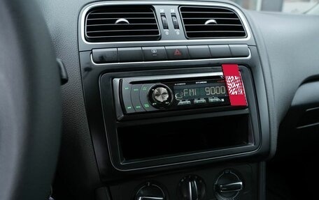 Volkswagen Polo VI (EU Market), 2011 год, 720 000 рублей, 15 фотография