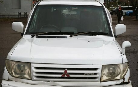 Mitsubishi Pajero iO, 2000 год, 350 000 рублей, 3 фотография