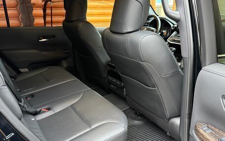 Toyota Land Cruiser, 2021 год, 9 650 000 рублей, 34 фотография