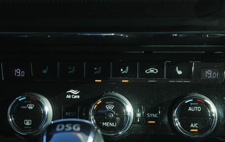 Skoda Superb III рестайлинг, 2019 год, 1 990 000 рублей, 19 фотография
