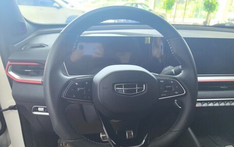Geely Coolray I, 2022 год, 1 010 000 рублей, 10 фотография