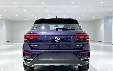 Volkswagen T-Roc I, 2022 год, 1 500 000 рублей, 3 фотография