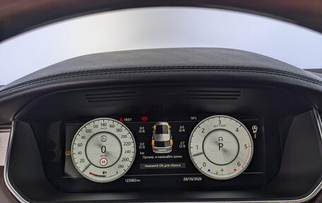 Land Rover Range Rover IV рестайлинг, 2018 год, 6 660 000 рублей, 13 фотография