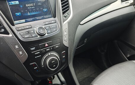 Hyundai Santa Fe III рестайлинг, 2014 год, 1 980 000 рублей, 14 фотография