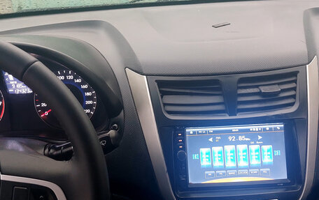 Hyundai Solaris II рестайлинг, 2012 год, 730 000 рублей, 3 фотография