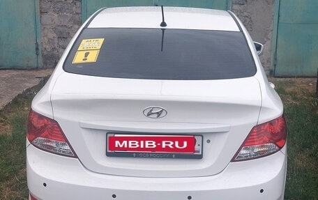 Hyundai Solaris II рестайлинг, 2012 год, 730 000 рублей, 11 фотография