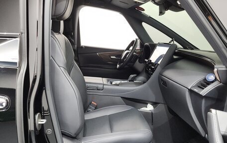 Toyota Alphard, 2024 год, 10 590 000 рублей, 8 фотография