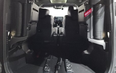 Toyota Alphard, 2024 год, 10 590 000 рублей, 23 фотография